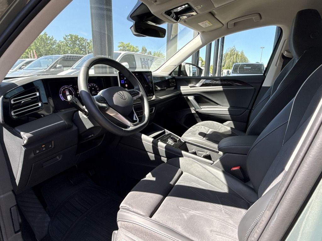 Volkswagen Tiguan 2.0 TDI Elegance MASSAGE ACC AHK foto 16