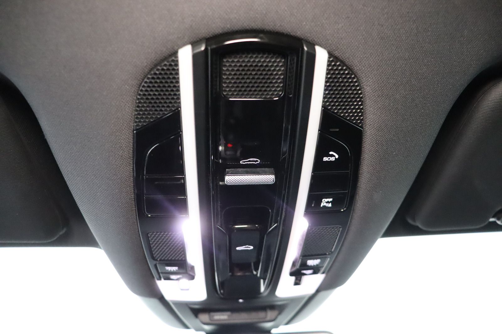 Fahrzeugabbildung Porsche Cayenne S * Pano * Standhzg. * RFK