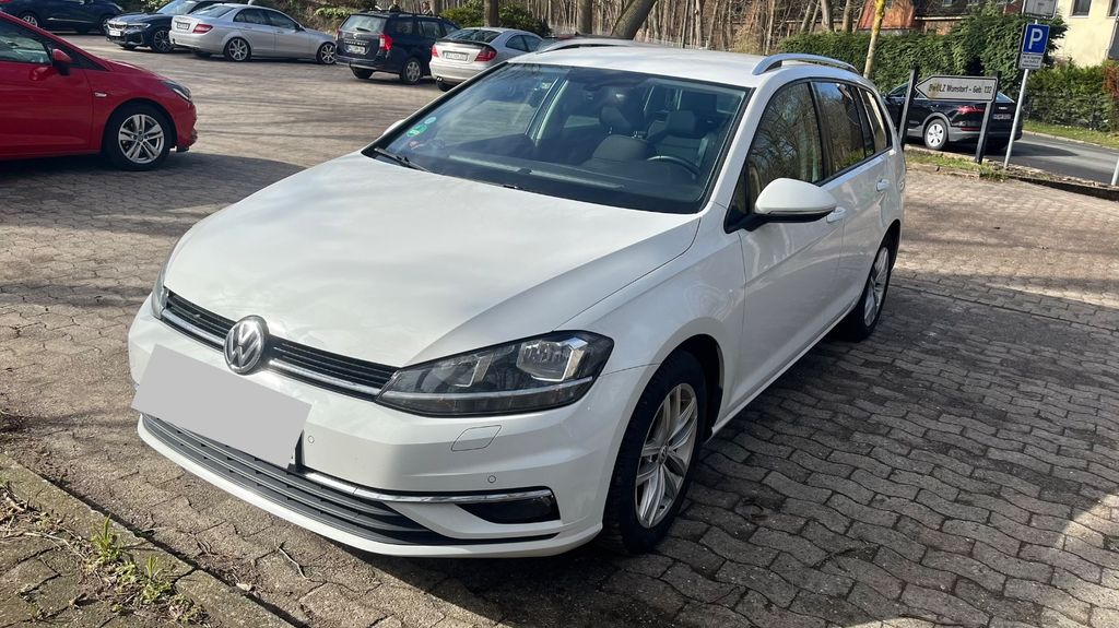 Image of Volkswagen Golf