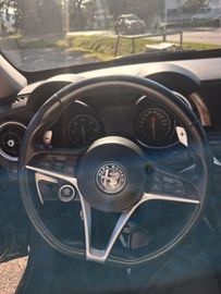 Alfa-Romeo Stelvio - 6