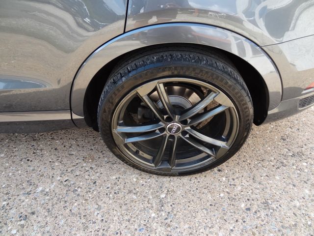 Fahrzeugabbildung Audi Q3 sport quattro/2xS-Line/2.Hd/Pano/AHK/Kam/Navi