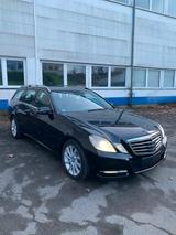 Mercedes-Benz Mercedes e200 t cgi wenig km 2. Hand - Mercedes-Benz E 200 in Hagen