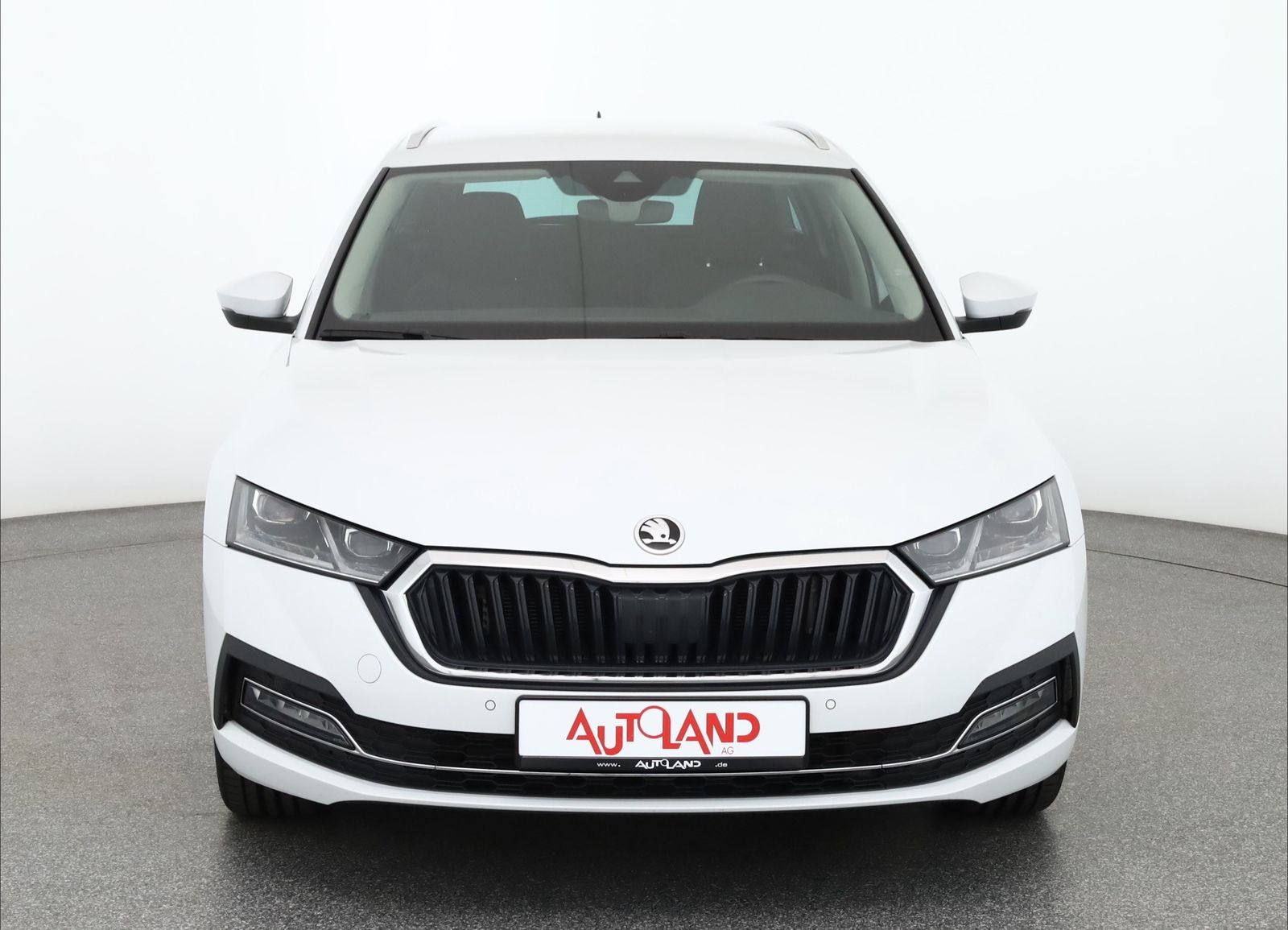 Skoda Octavia Combi 1.5 TSI Style LED Navi ACC Kamera foto 8
