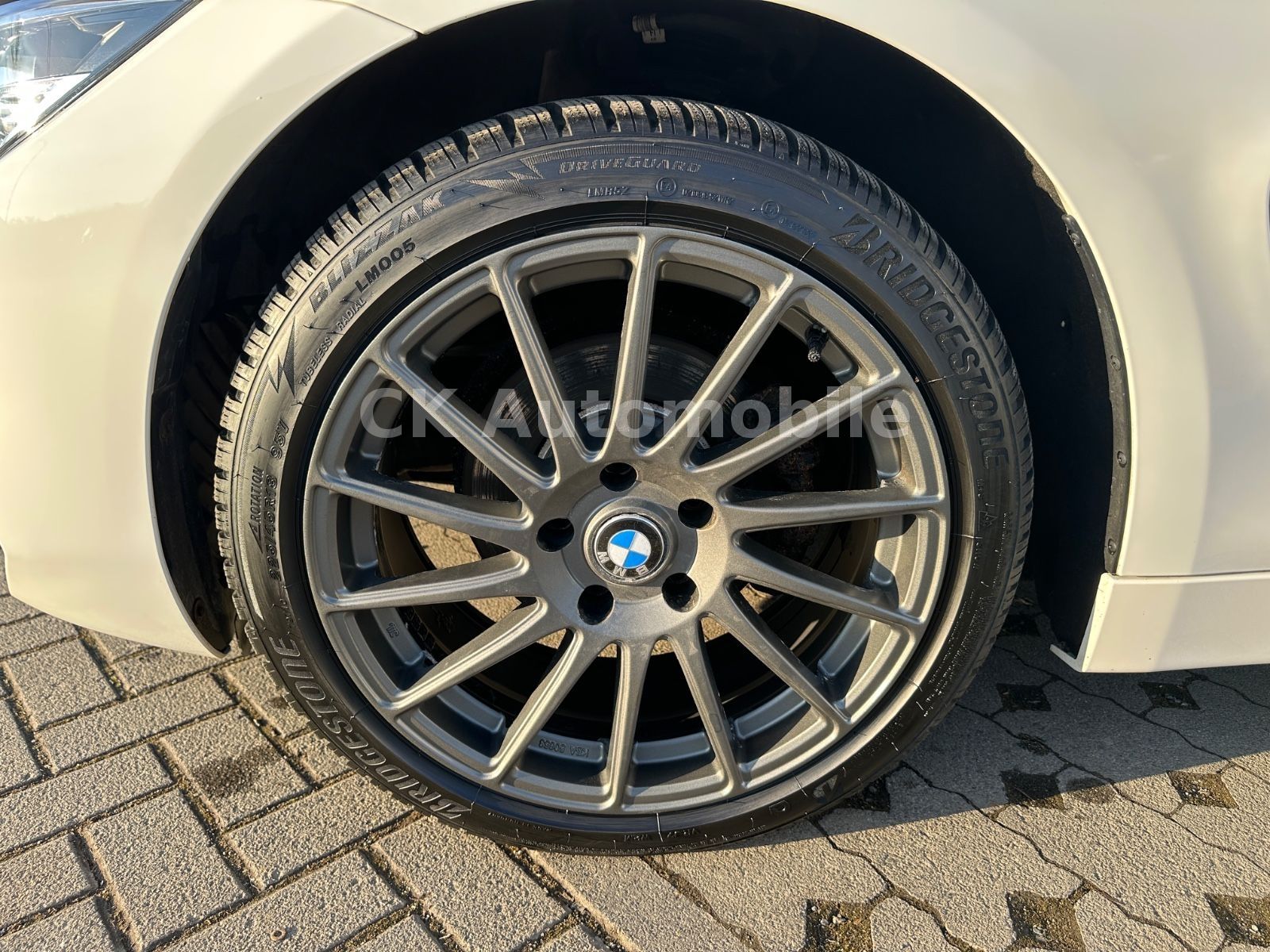 Fahrzeugabbildung BMW 420i xDrive Gran Coupe Advantage/Navi/LED/Kamera