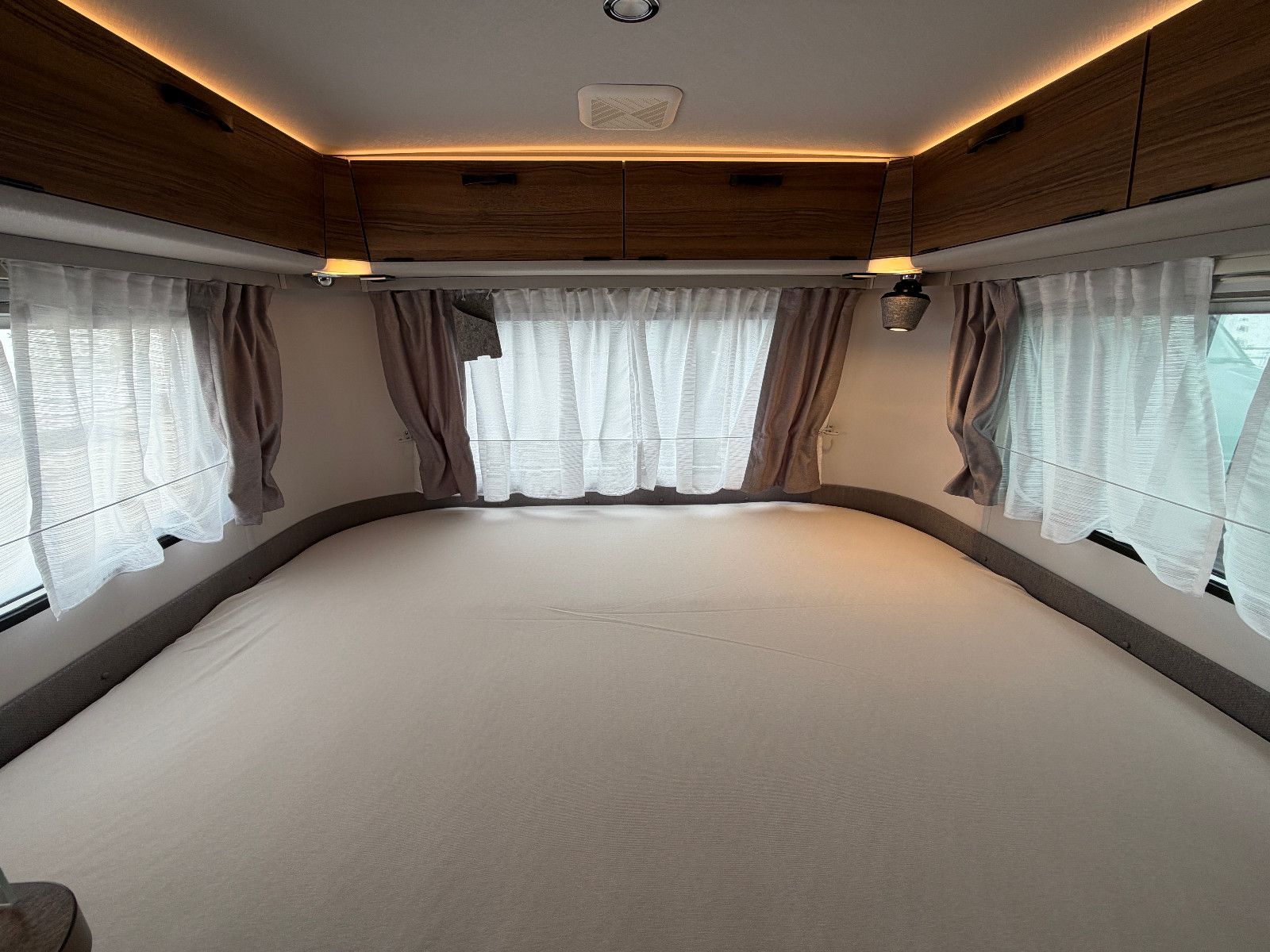 Fahrzeugabbildung HYMER / ERIBA / HYMERCAR Touring 430 - 7.249€ Sparen!