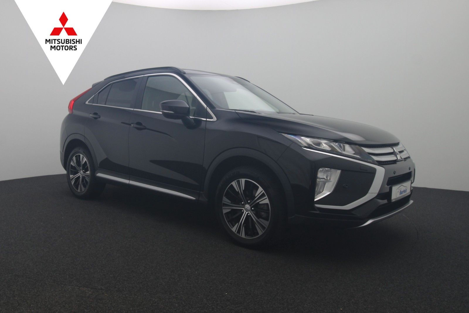 Fahrzeugabbildung Mitsubishi Eclipse Cross 1.5 Intro Edition AHK 360° LED