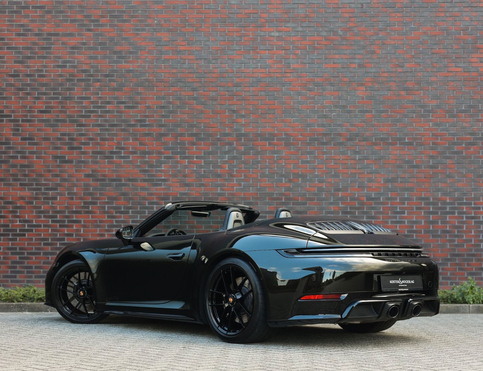 Porsche 992 Cabrio Carrera 4 GTS | PTS - Sport Chrono imagem 2