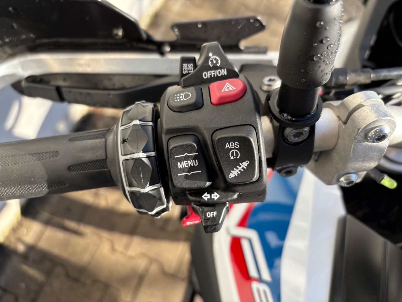 Fahrzeugabbildung BMW F 850 GS Rallye 4 Pakete Koffersystem Service ne