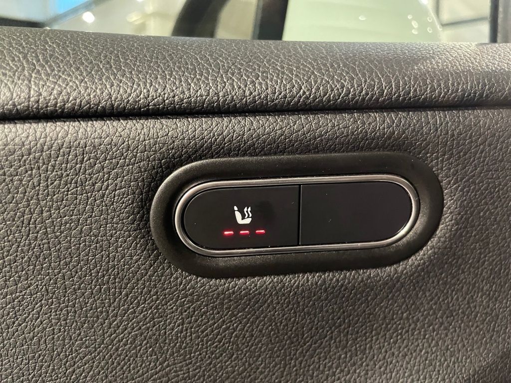 Fahrzeugabbildung Mercedes-Benz A 200 STYLE Totwi. Navi LED SHZ KAM SpurH KlimaA