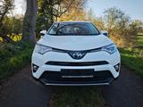 Toyota RAV 4 2,5-l-Hybrid Team Deutschland Auto 4x2... - gebrauchte Toyota RAV 4 aus dem Jahr 2018