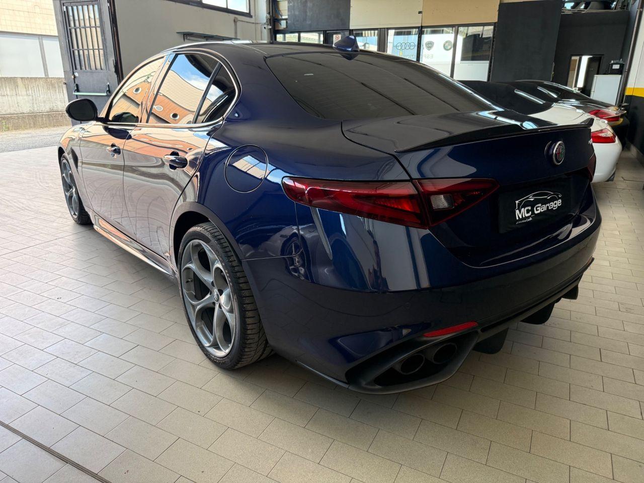 Alfa Romeo Guilia 2.9 V6 Bi-Turbo Quadrofoglio 510ch - Pack Carbone - Harman Kardon - Camera - Non fumeur