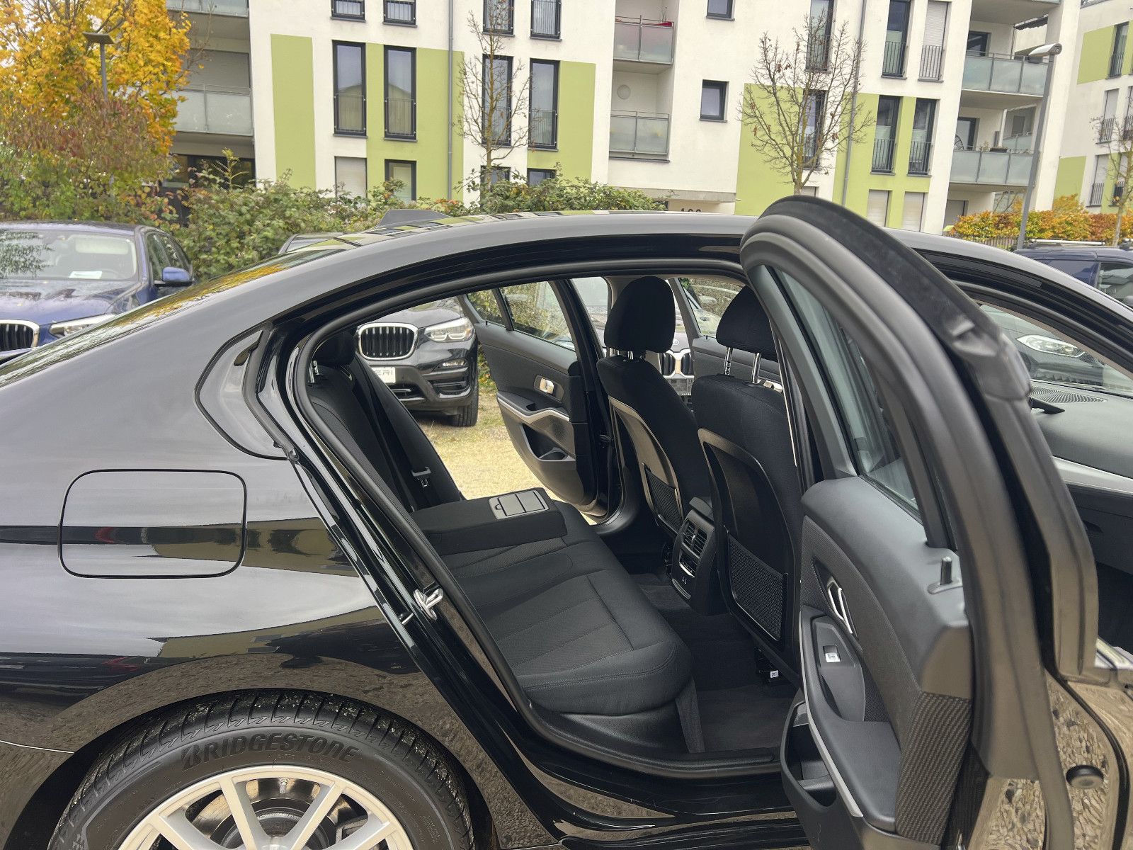 BMW 320 d Lim. Shadow-Line HEAD-UP LED NAVI SPURAS foto 22