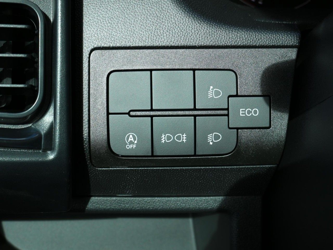 Fahrzeugabbildung Citroën Jumper Kasten Hochraum 33 L2H2 BlueHDi 140