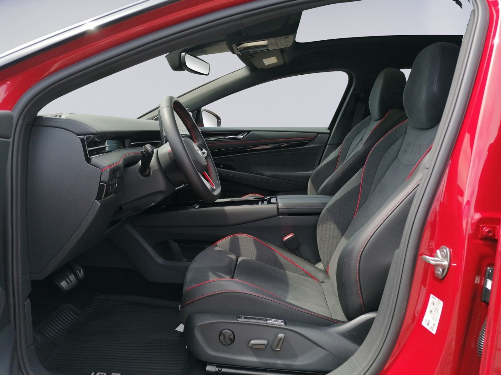 ID.7 Tourer GTX PANO+WÄRMEPUMPE+MASSAGE+KAMERA