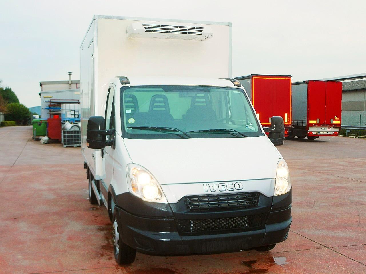 Iveco 35C13 KUHLKOFFER FLEISH HAKEN THERMOKING LBW A/C