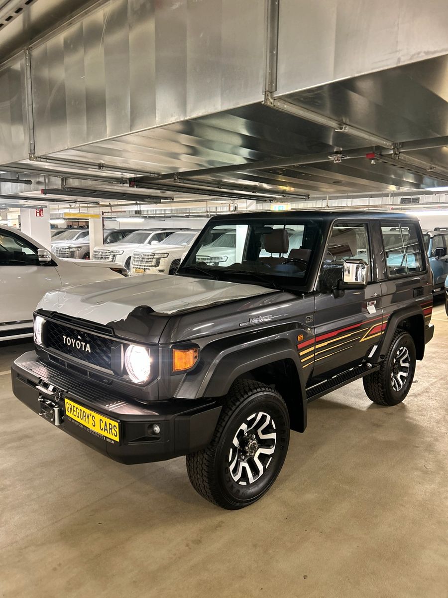 Toyota LC71+HARDTOP+LX-Z+4L+V6+2026mod+PETROL imagem 2