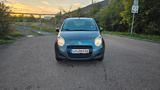 Suzuki Alto Basis - graue Suzuki Alto
