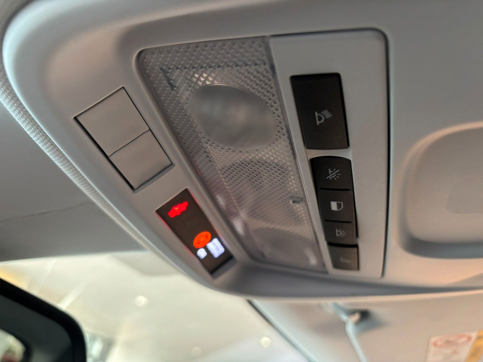 Fahrzeugabbildung Opel Grandland 1.5D AHK/KAMERA/SHZ/LHZ/FSH/ALU/ACC
