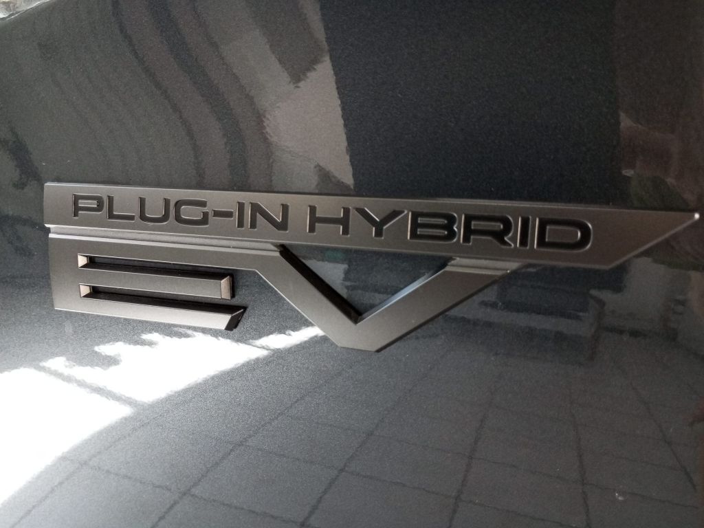 Fahrzeugabbildung Mitsubishi Outlander Diamant TOP ´´Black´´ PHEV Luxury-Pake