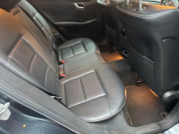 Mercedes E 200 - 10