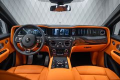 Cullinan BLACK BADGE 2025 MANSORY BLACK/ORANGE