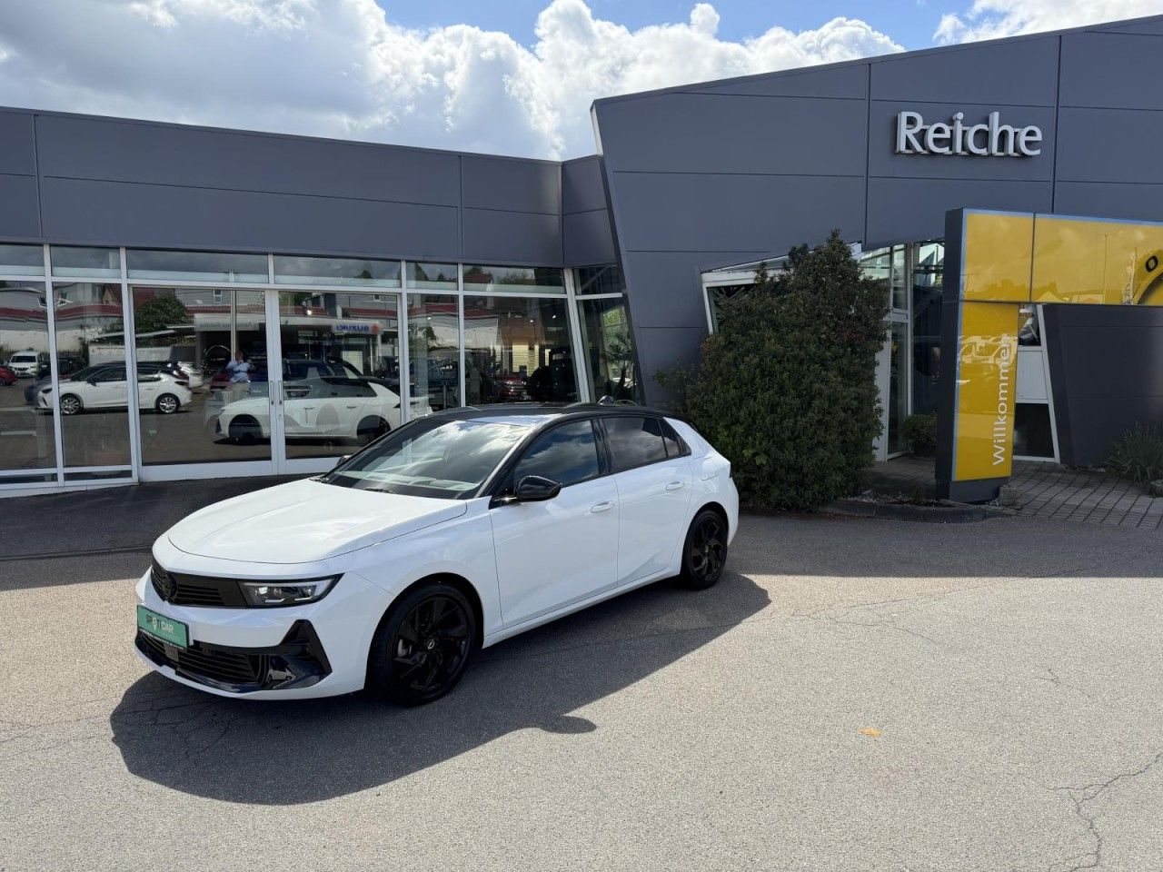 Opel Astra GSe 1,6 PHEV AT+NAV+MATRIX+HUD+SHZ+LHZ+RFK