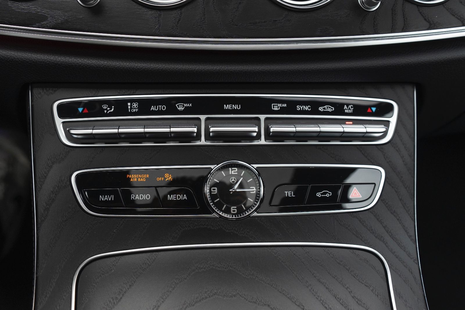 Fahrzeugabbildung Mercedes-Benz E 53 AMG 4Matic+ 360° BURMESTER MBEAM LED TOTW