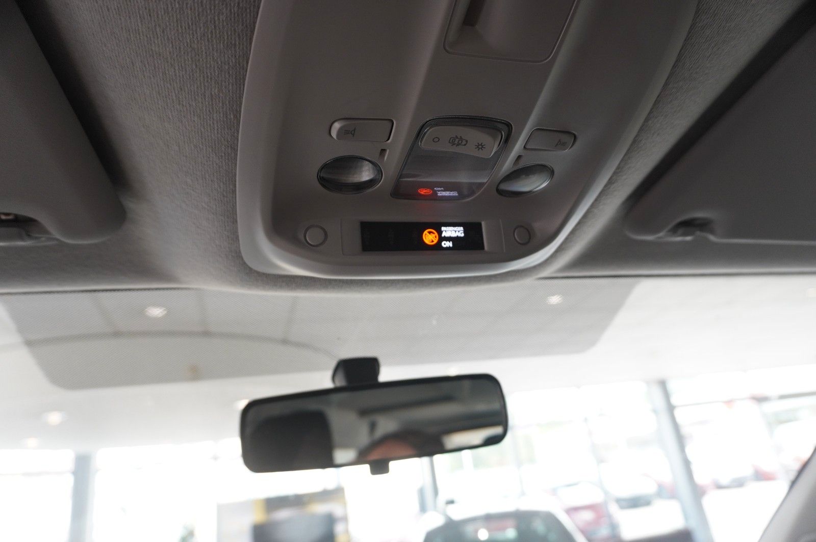 Fahrzeugabbildung Opel Vivaro C Kombi 2.0D "L" 9-SITZER NAVI/TEMP./DAB+