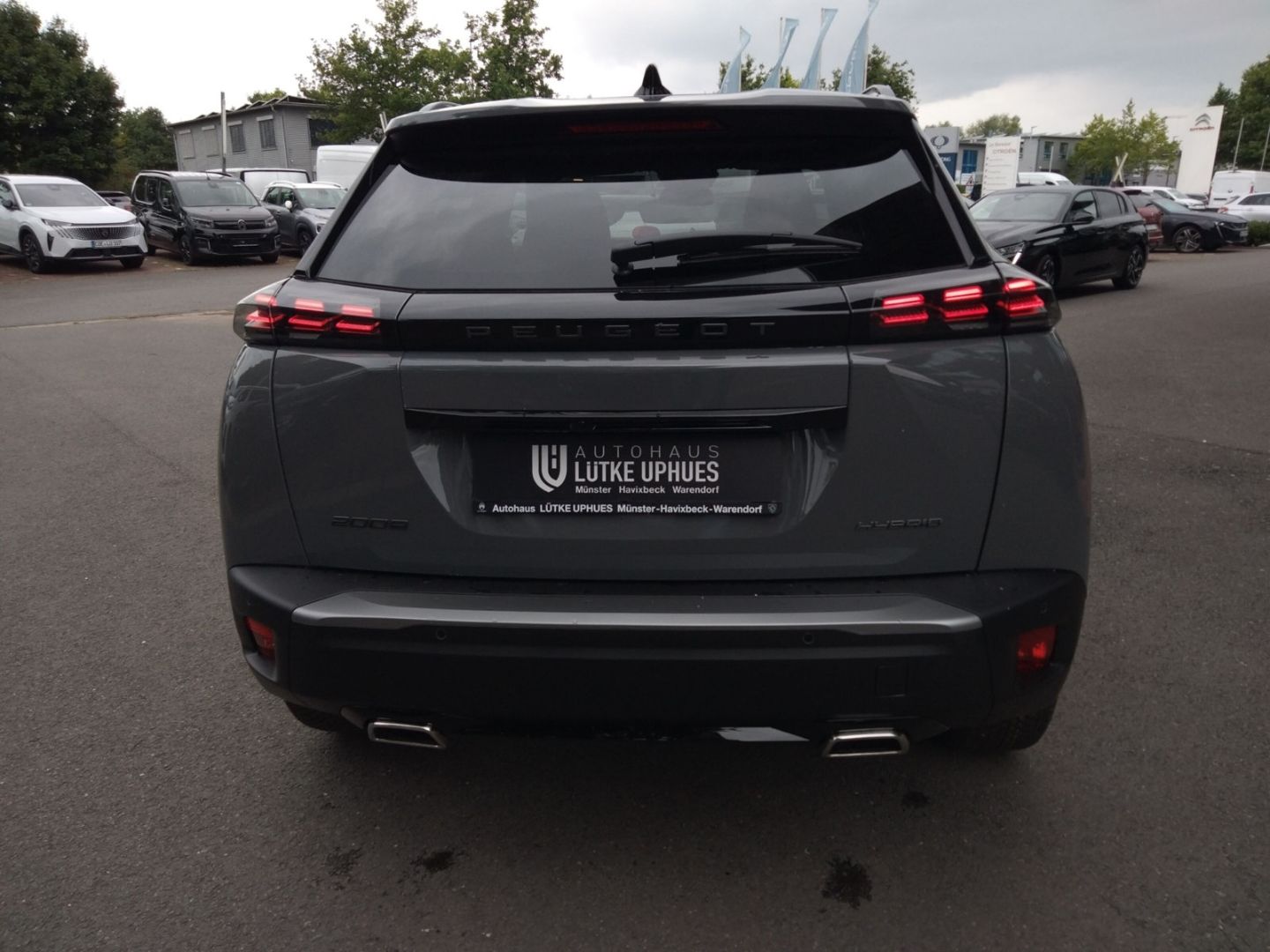 Fahrzeugabbildung Peugeot 2008 ALLURE HYBRID 145 e-DSC6 Navi LED ACC