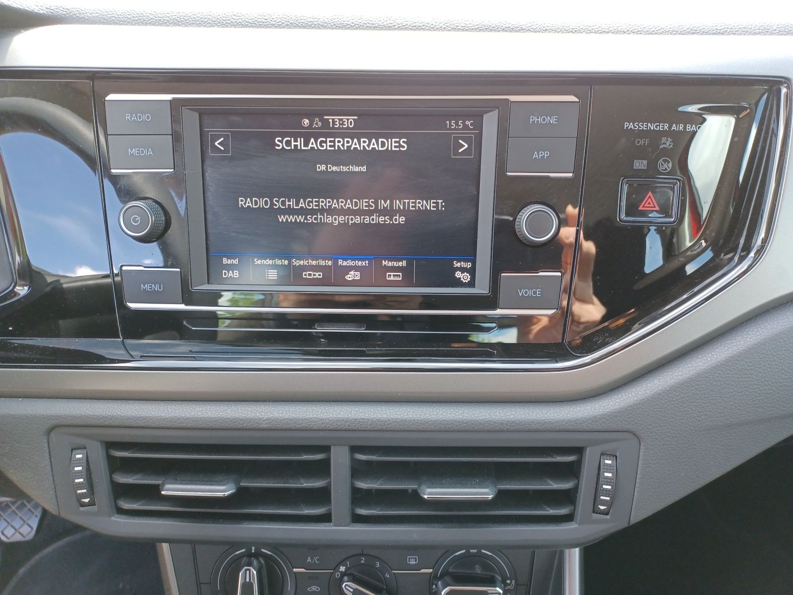 Fahrzeugabbildung Volkswagen Polo Comfortline Climatronic PDC SH App Connect