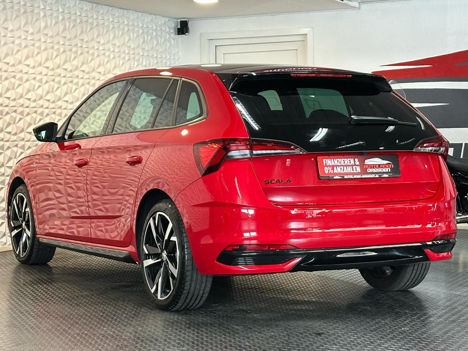 SKODA Scala 1.5TSI MONTE CARLO LED#KEYLESS#NAVI#SPUR - Image 5
