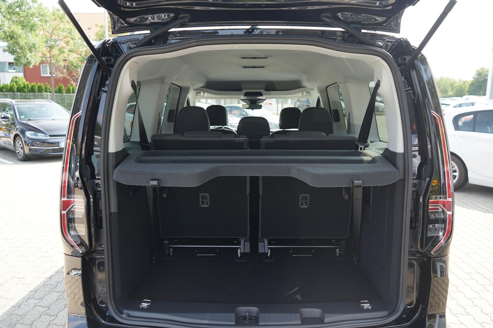 Volkswagen Caddy Maxi 1.5 TSI DSG LED ACC 7-Sitzer