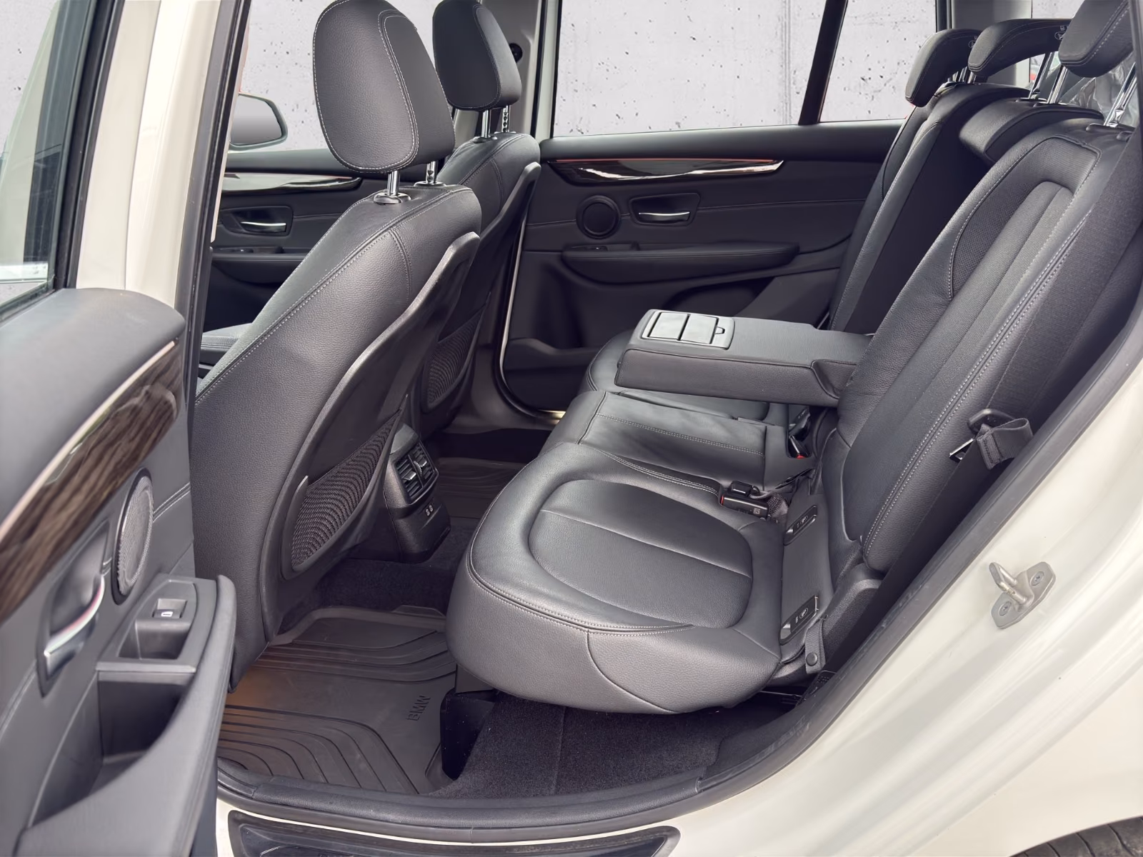 BMW 220 Gran Tourer 220 d xDrive GT Luxury Line LED Leder Pano., миниатюра 11