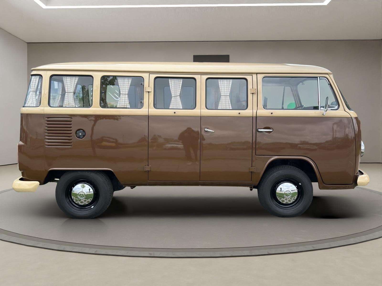 Volkswagen T2 BUS OLDTIMER ZULASSUNG-9 SITZER-MÜNCHEN