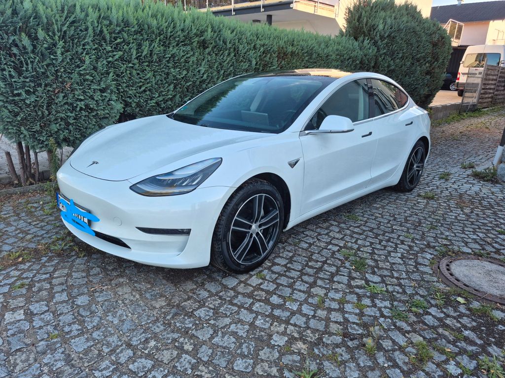 Image of Tesla Model 3