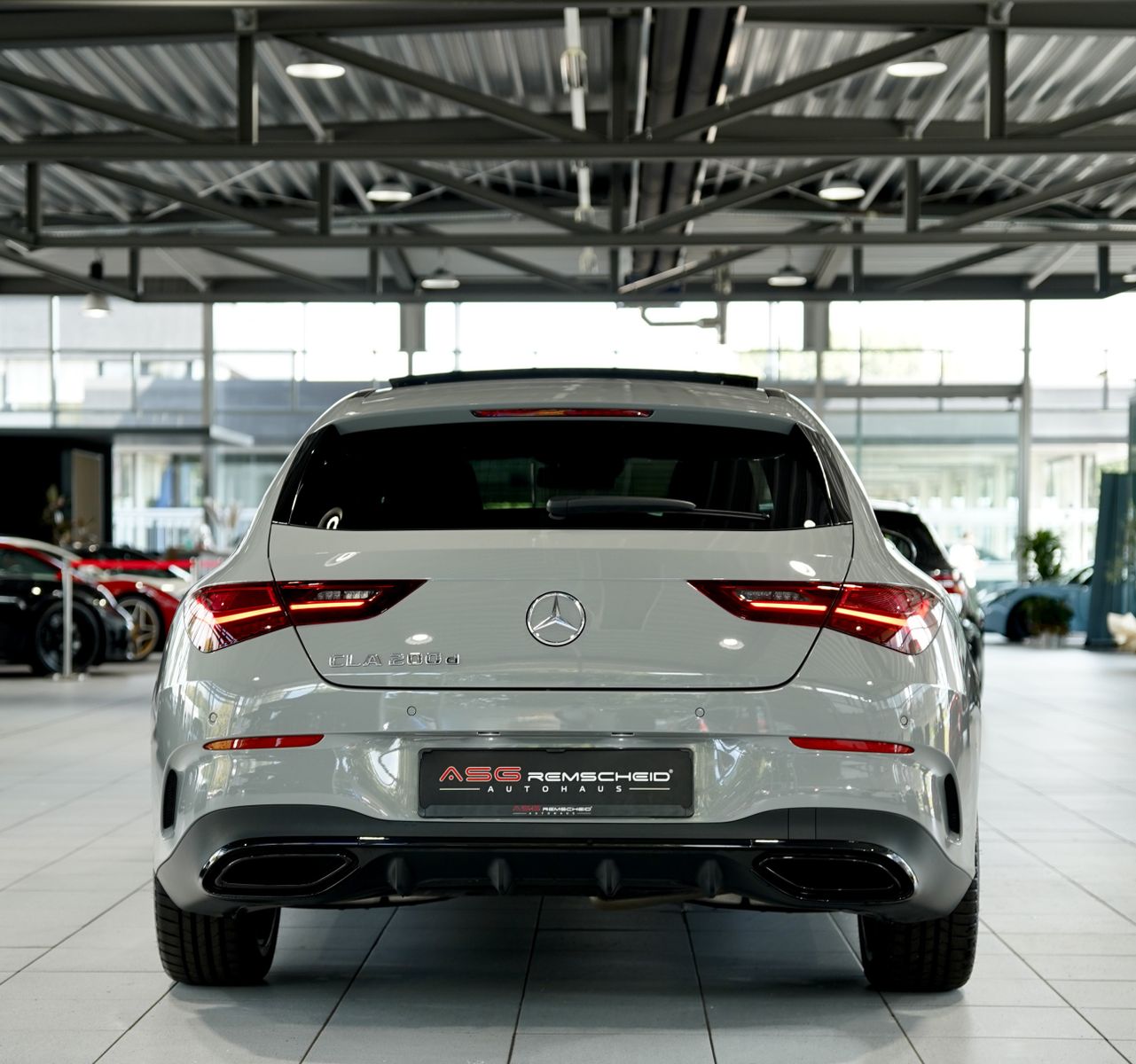 Mercedes-Benz CLA 200 Shooting Brake d AMG Line 1H Pano Memo foto 8