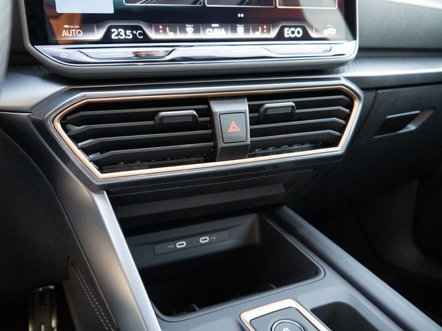 Formentor 1.5 TSI e-Hybrid VZ FACEL. MATRIX-LED