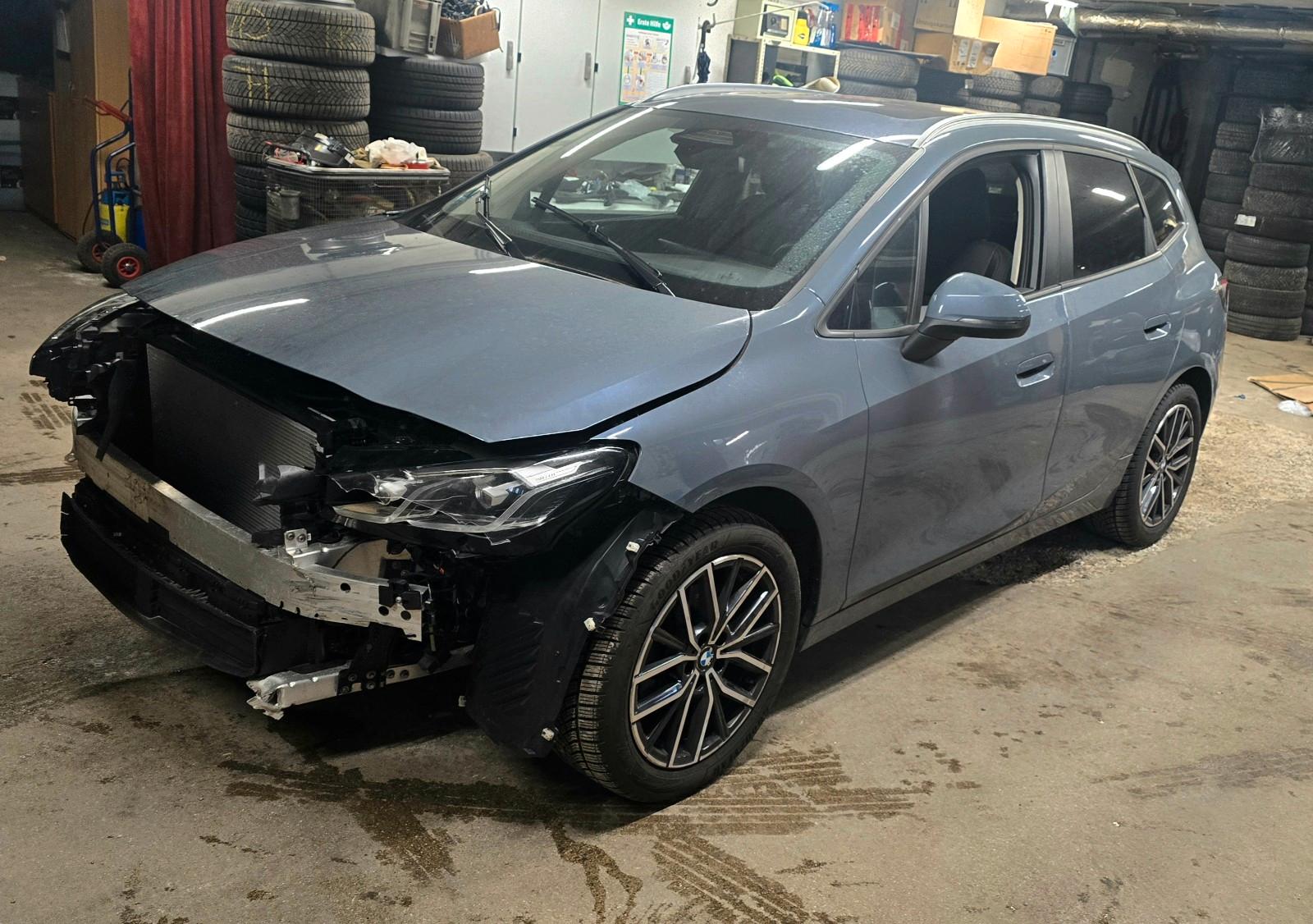 BMW 218 Active Tourer/18' M/PANO/ACC/KAM/LEDER