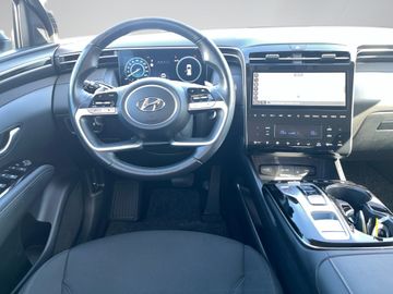 Hyundai TUCSON - 11