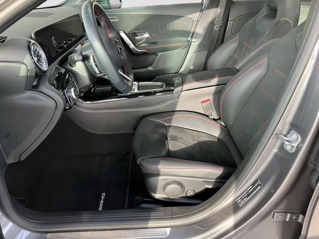 Fahrzeugabbildung Mercedes-Benz A 200 d AMG Line*Kamera*KEYLESS-GO*LED