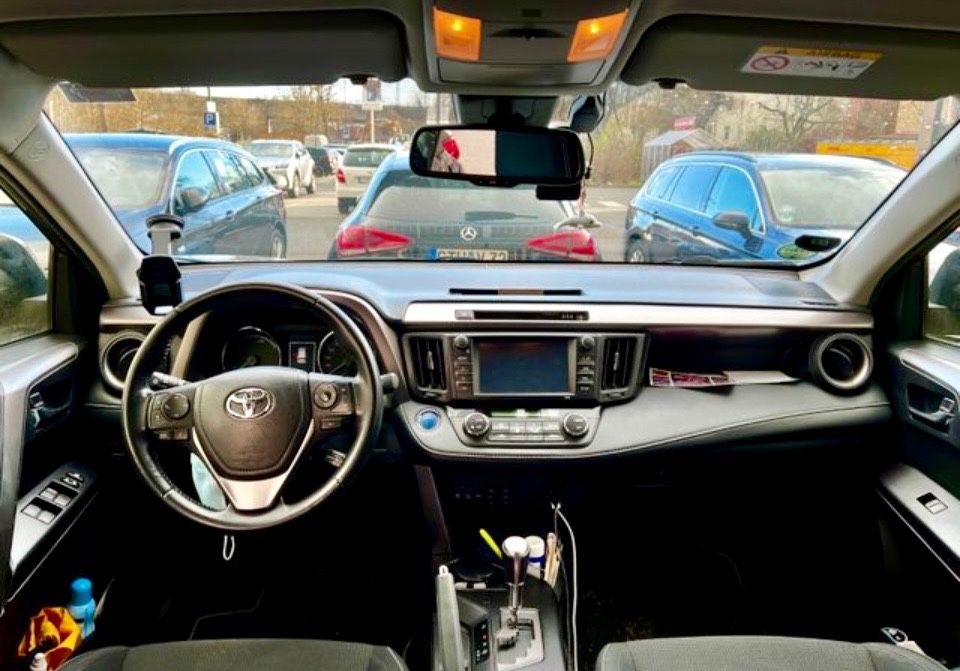 Image of Toyota RAV 4
