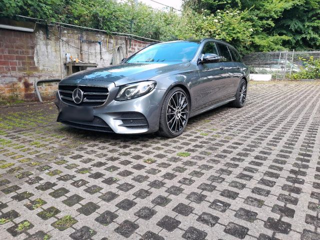 MERCEDES-BENZ Mercedes E350 D Amg Paket Nightpaket