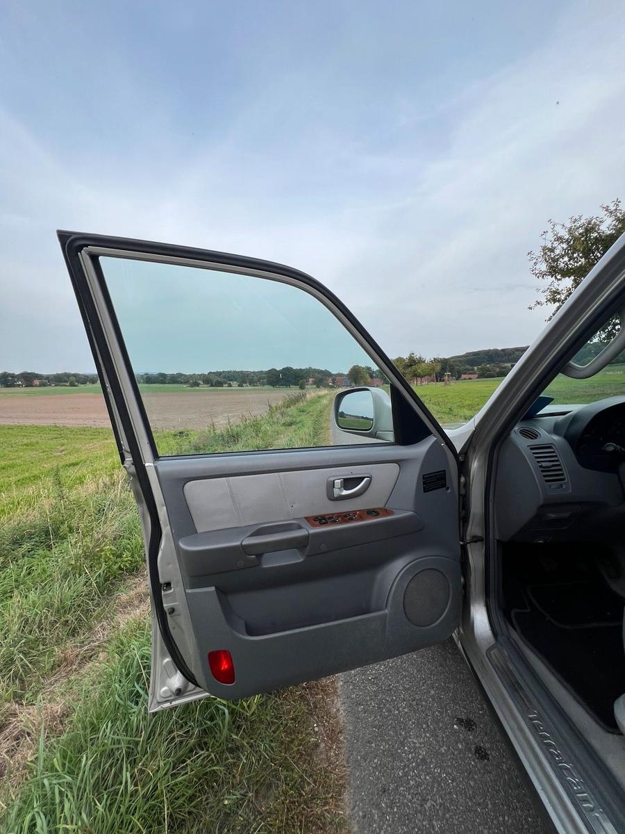 Hyundai Terracan 2004 — photo 9