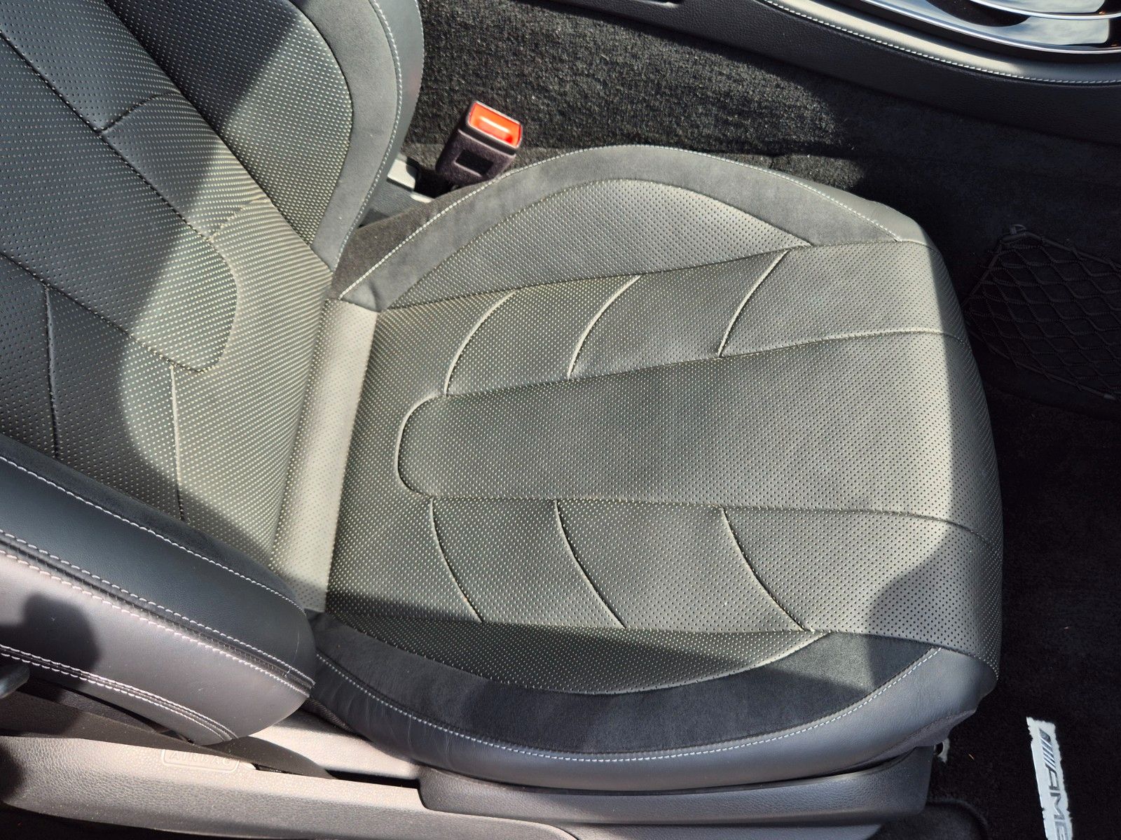 Fahrzeugabbildung Mercedes-Benz CLS 53 AMG/Massage/Burm/Assistenz/Top