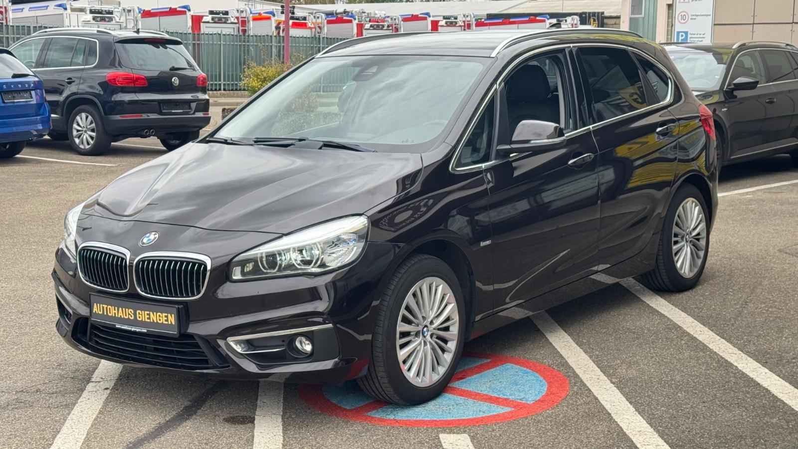 BMW 218 2 Active Tourer, Automatik. TÜV Neu