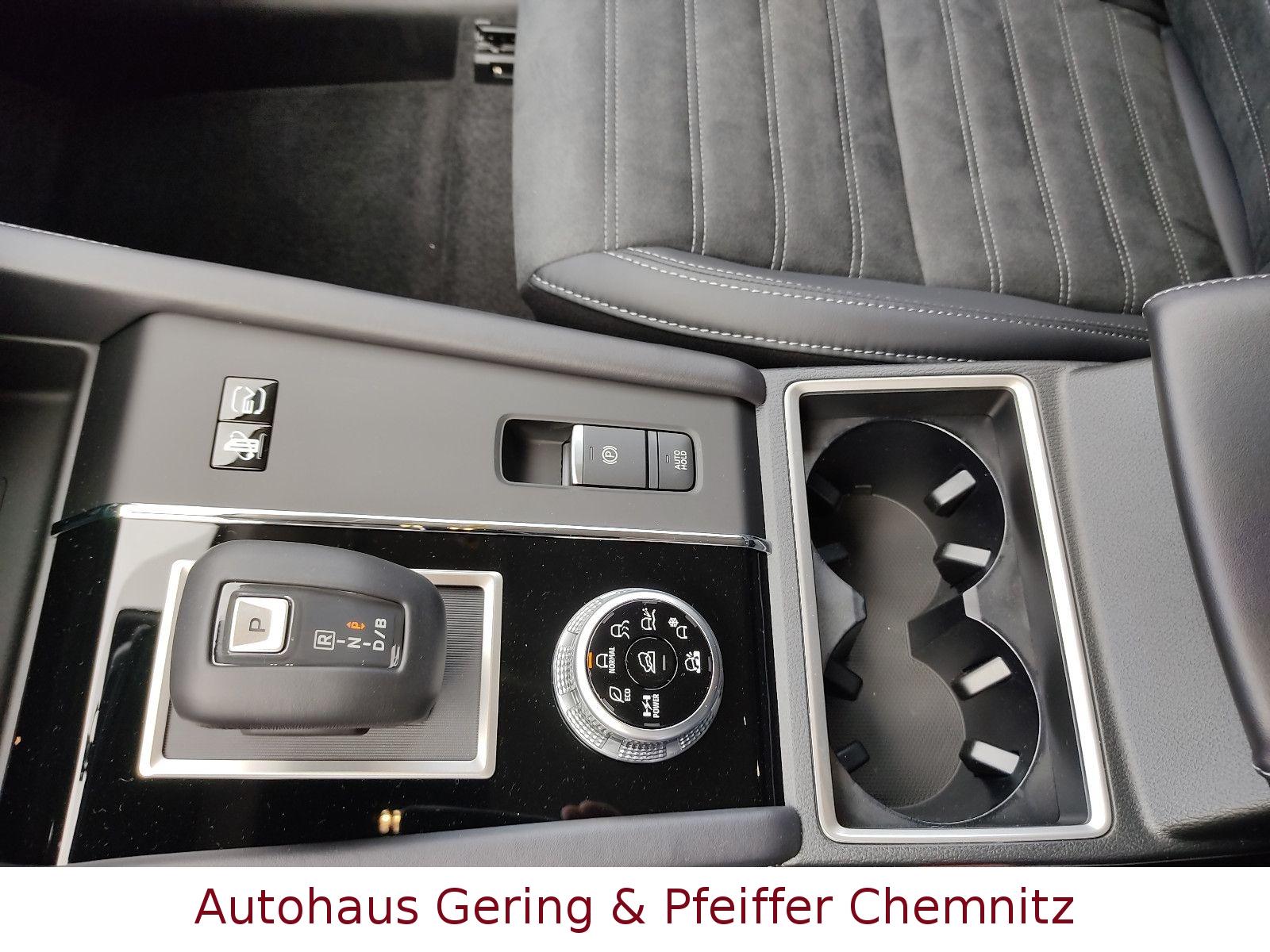 Mitsubishi Outlander PHEV Plug-in Hybrid Intro Edition