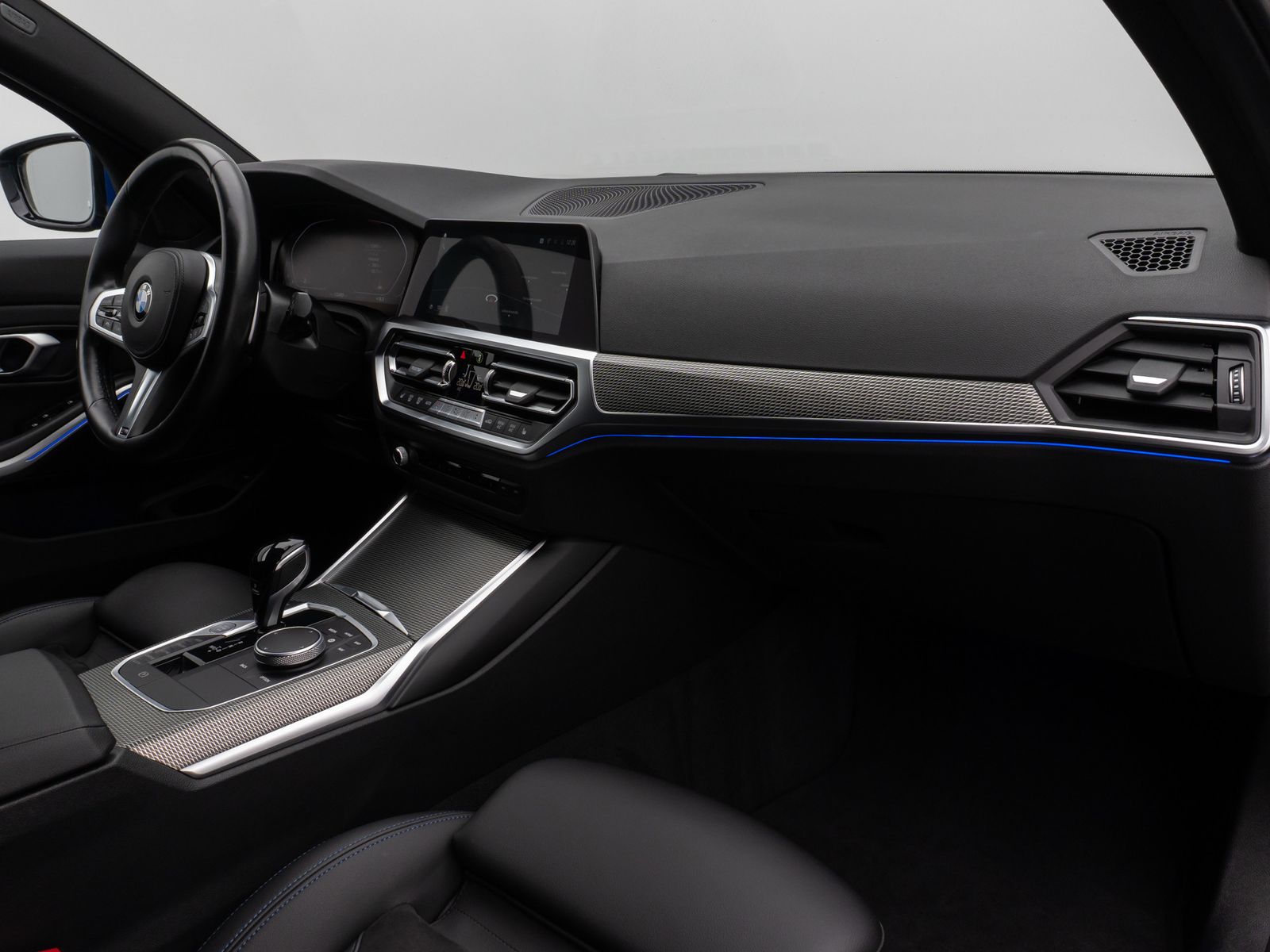 Fahrzeugabbildung BMW 330d M Sport HiFi DAB Stop&Go Fernlichtassist