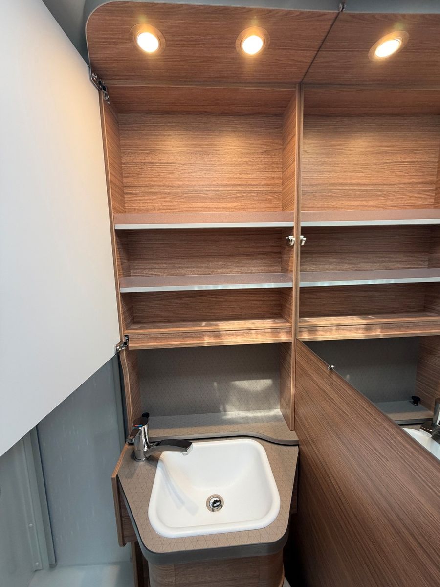 Fahrzeugabbildung Weinsberg CaraCompact Edition Pepper 600 MEG AT