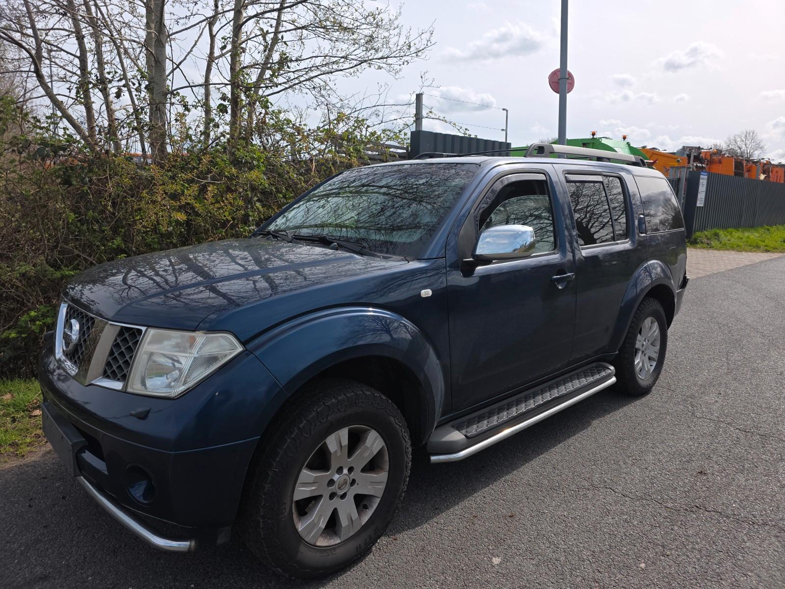 Nissan Pathfinder 2005 — engine 2.488 cm³, 174 HP (128kW)