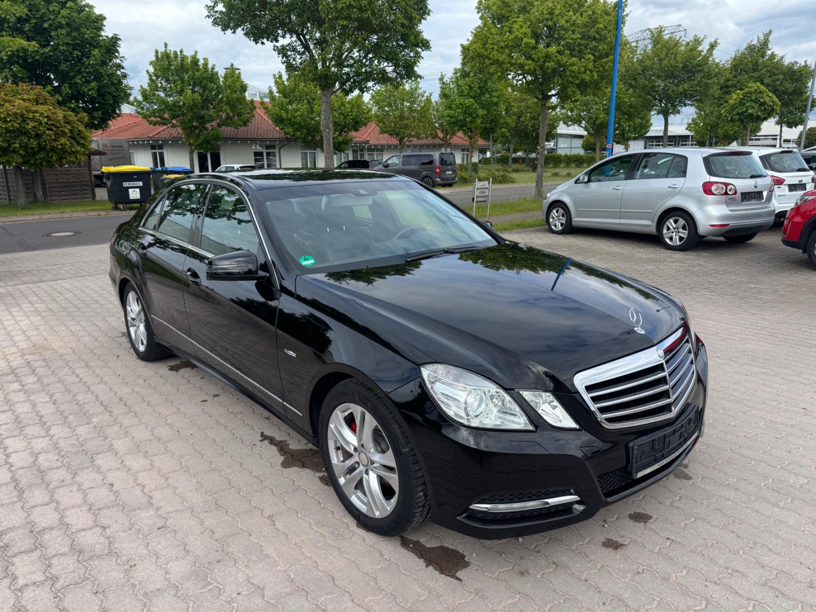 Mercedes-Benz E 200 BlueEFFICIENCY AVANTGARDE